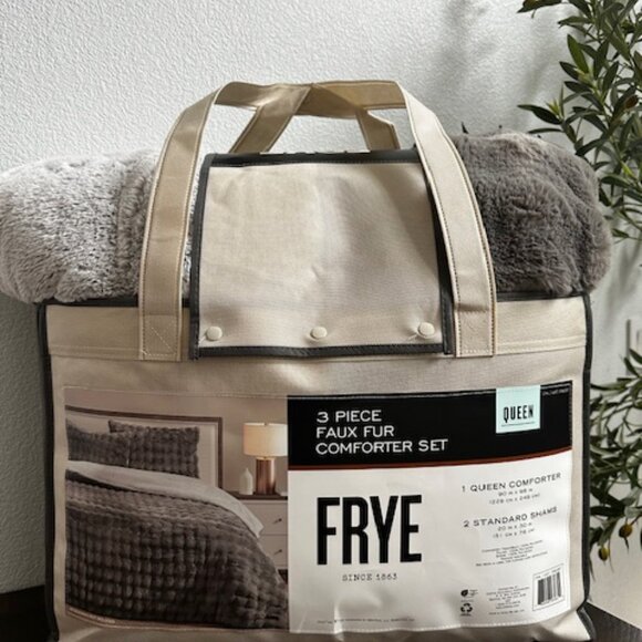 Frye 3 pc QUEEN Faux fur bedding set - Grey Color BRAND NEW - Picture 2 of 4